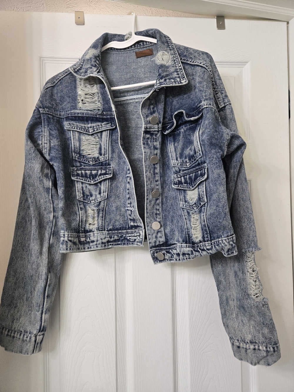 POL Distressed Light Blue Cropped Denim Jacket